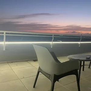 Penthouse Aureliana Attico Con Piscina A Appartamento