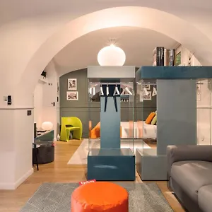  Apartment Lata Rana Colosseum Luxury Loft