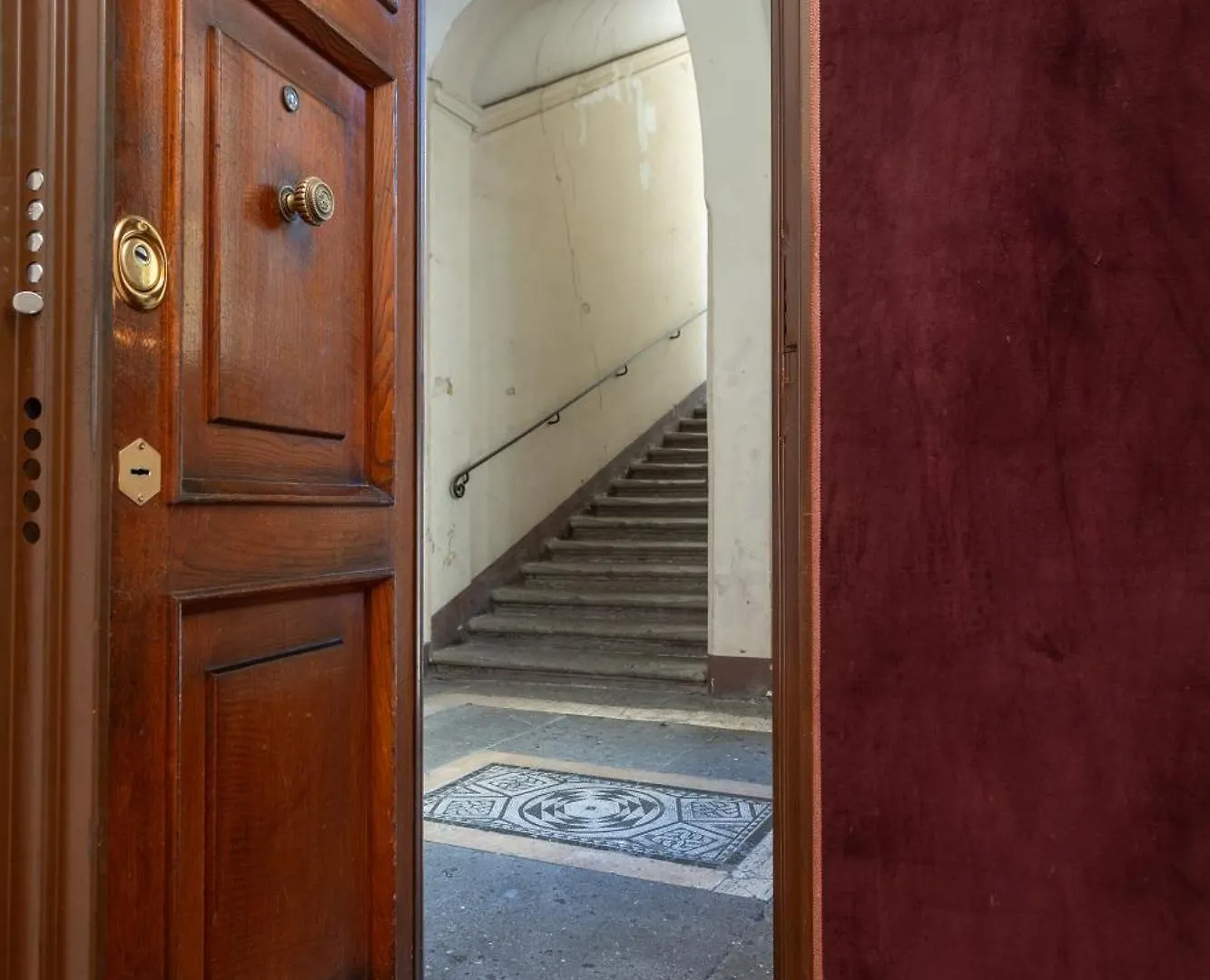 Pgrhome Croce Roma 0*,  Italia